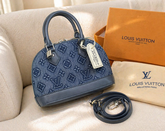 LOUIS VUITTON- (spring collection)
