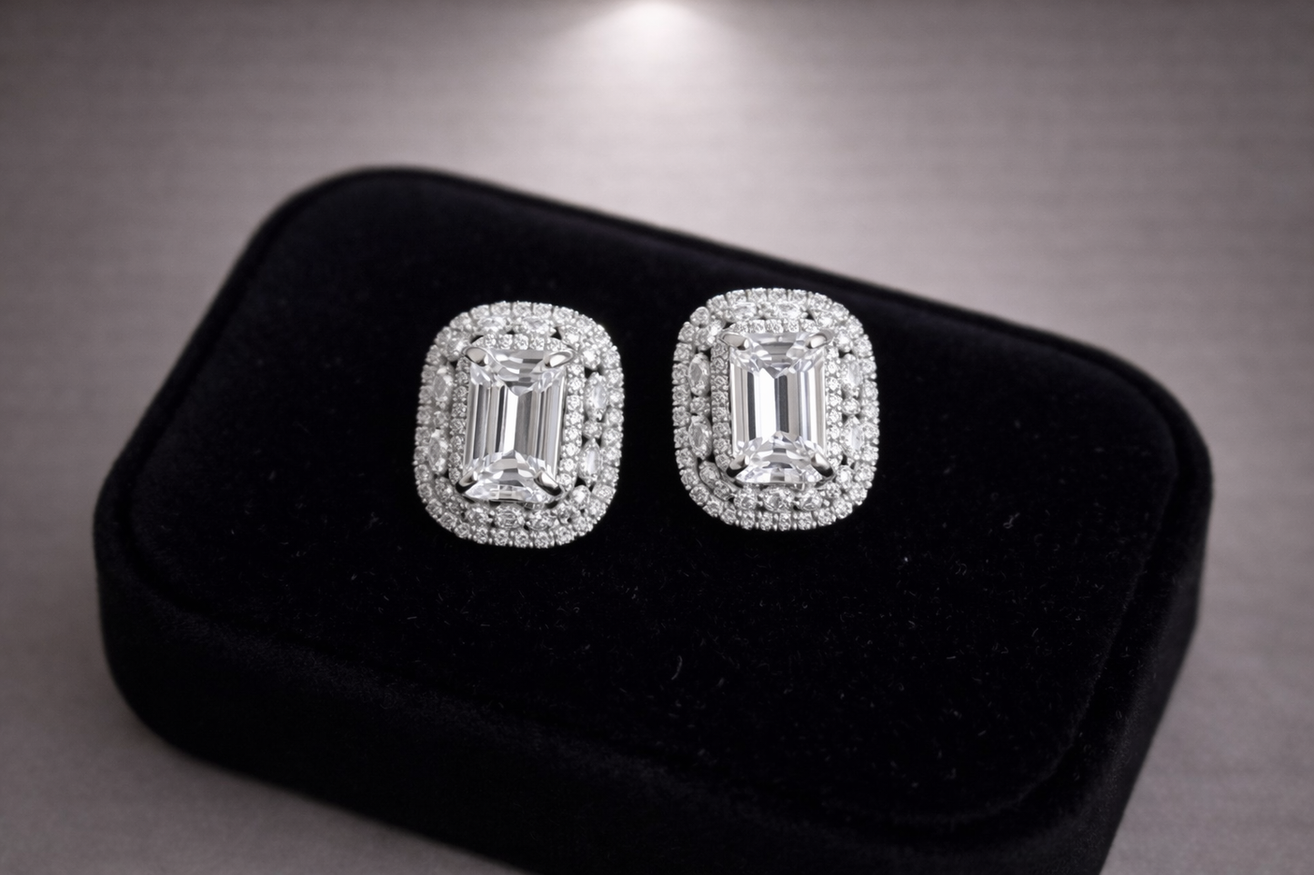 Zircon Earrings with a Luxury Design