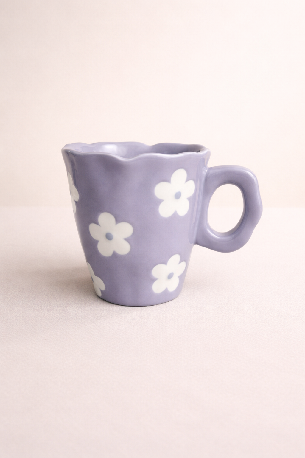 PURPLE MUG WITH FLOWERS